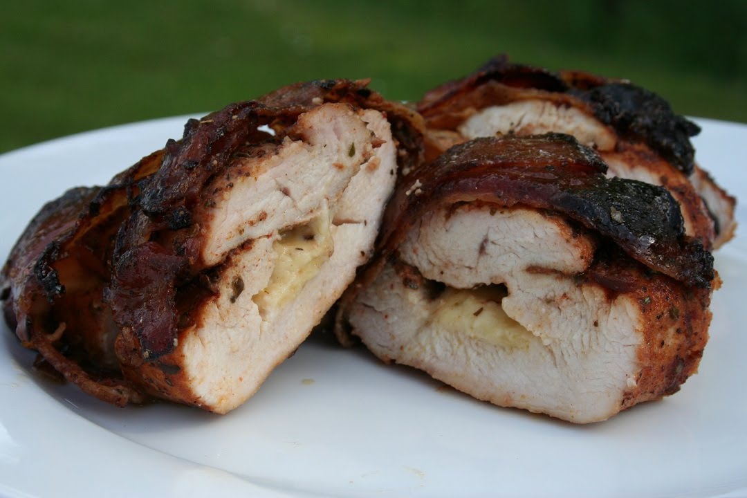 Mit Bacon umwickelte Hähnchenbrust mit Ahorn Sirup