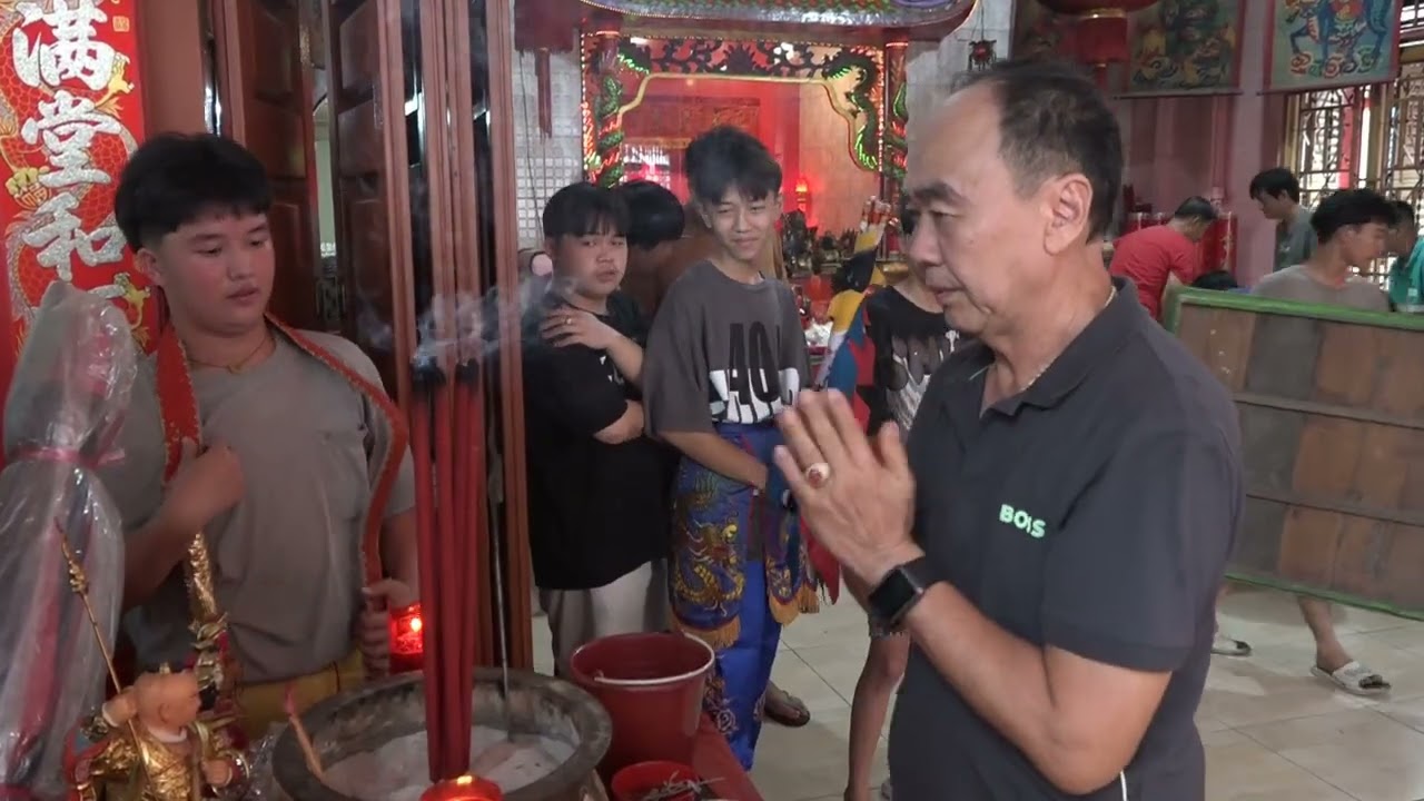 NA ZHA TUAH 