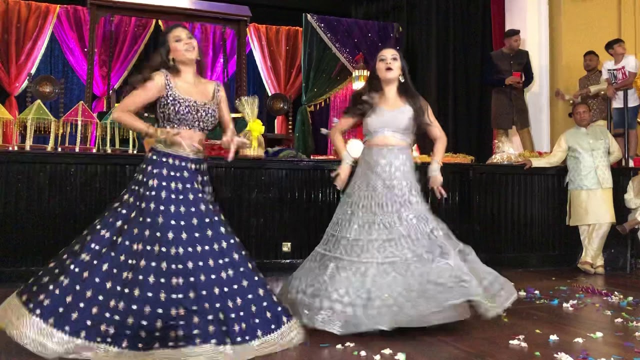 Surprise Mehndi Dance