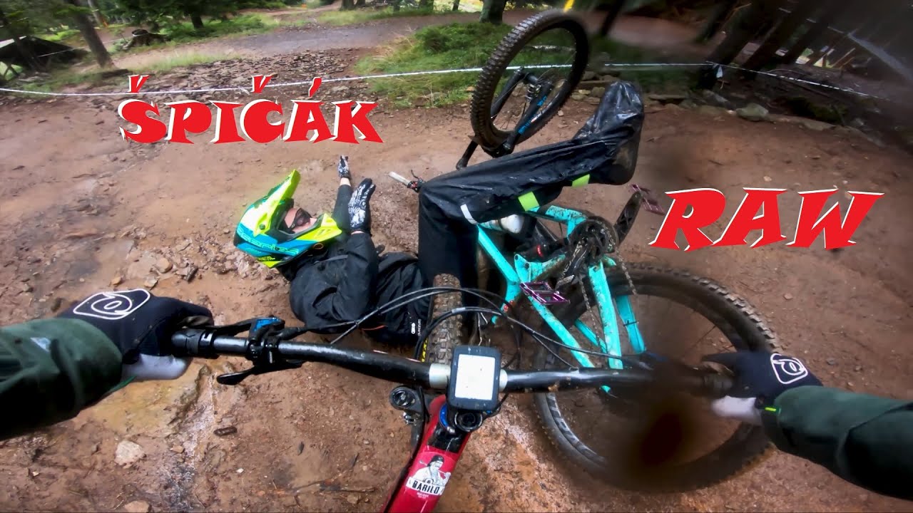 BikePark Špičak - Rain, Crack & Crashes - Destroying 130mm trail bike
