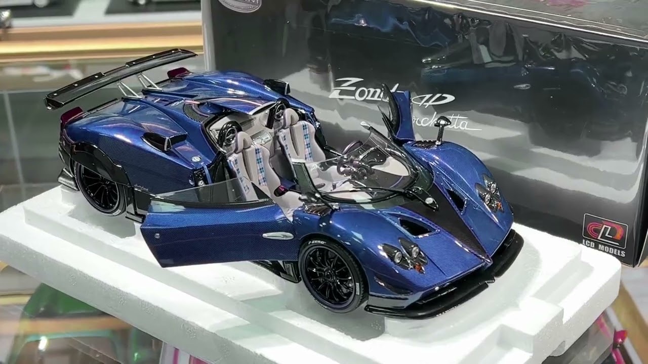 🟦🟦Colour Filtered Blue Carbon Fiber Pagani Zonda HP Barchetta 1:18 Scale Model