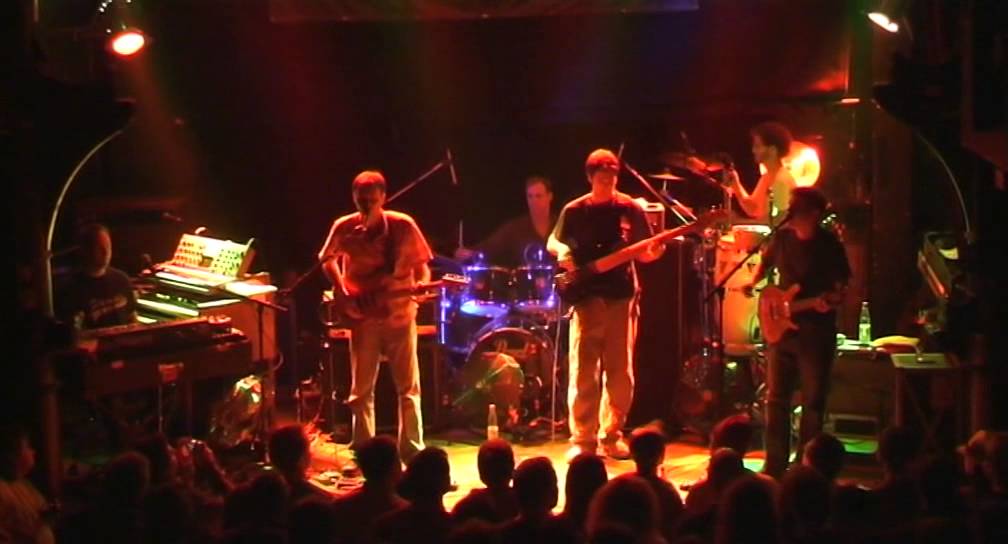 Umphrey's McGee - 2006-03-23 @ Knust - Hamburg, Germany (Set One)