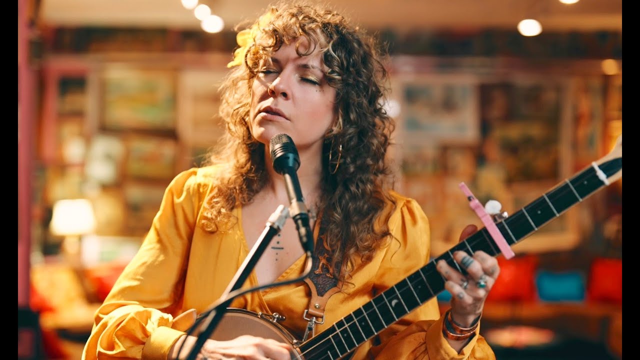 Meredith Moon - The Cuckoo (Clawhammer Banjo)