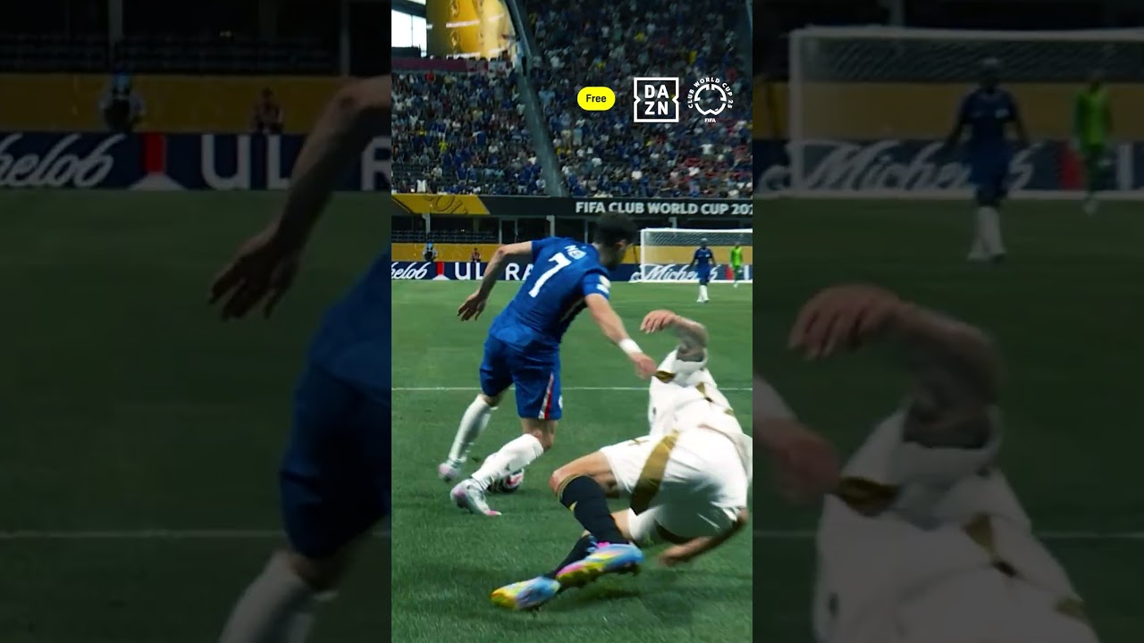 Pedro Neto's goal had the crowd going CRAZY!