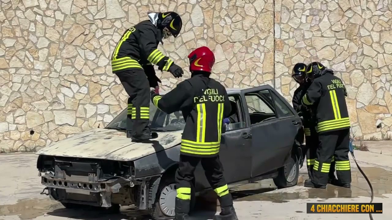 vigili del fuoco dist. Prizzi  - SIMULAZIONE INCIDENTE STRADALE SCUOLA ITCG PRIZZI PA