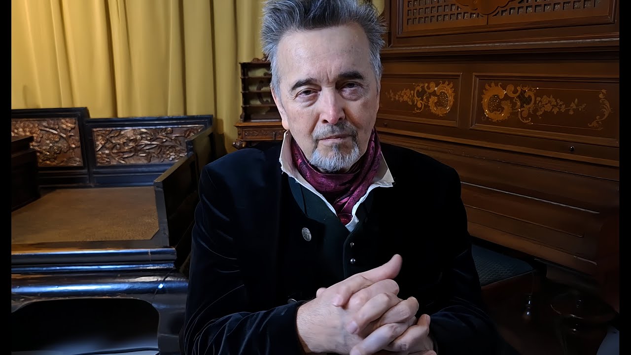 BACH  -RITZEN Choral Prelude 'Jesus bleibet meine Freude'. Peter Ritzen plays Bach (1)