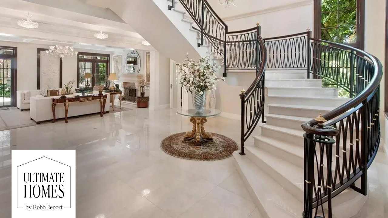 A Leafy Oasis in Miami’s Ponce-Davis Neighborhood That's Straight Out of the 1920s | Ultimate Homes