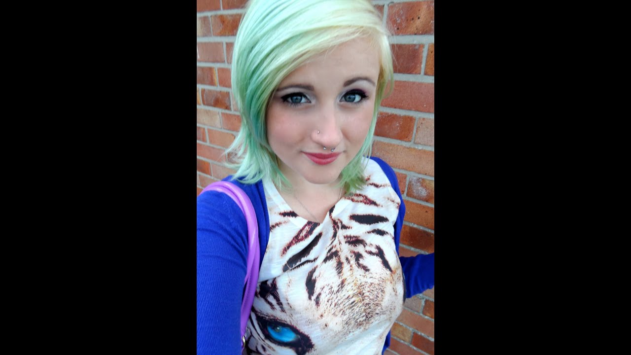Bleaching Roots + Dying my hair pastel green.