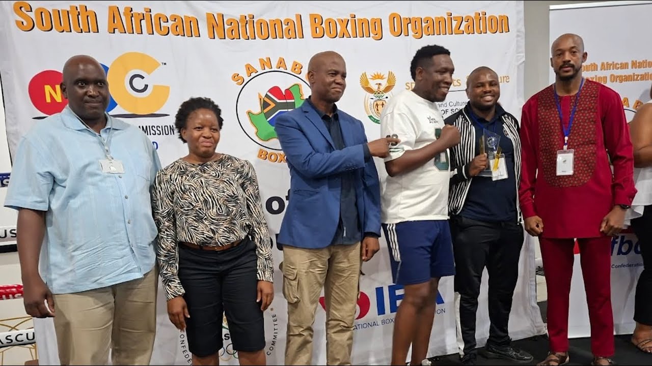 Western Cape Boxing Clubs going strong. Strand club gets going with much spirit