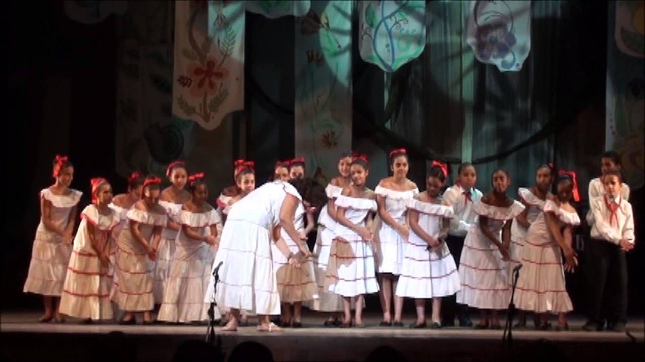 Niños cantan Yenyere Guma y Ay Mamá Inés