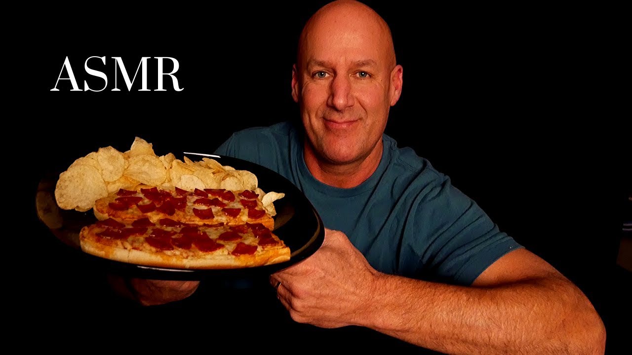 ASMR: Red Baron French Bread Pizza and Crunchy Potato Chips (Eating Sounds) No Talking