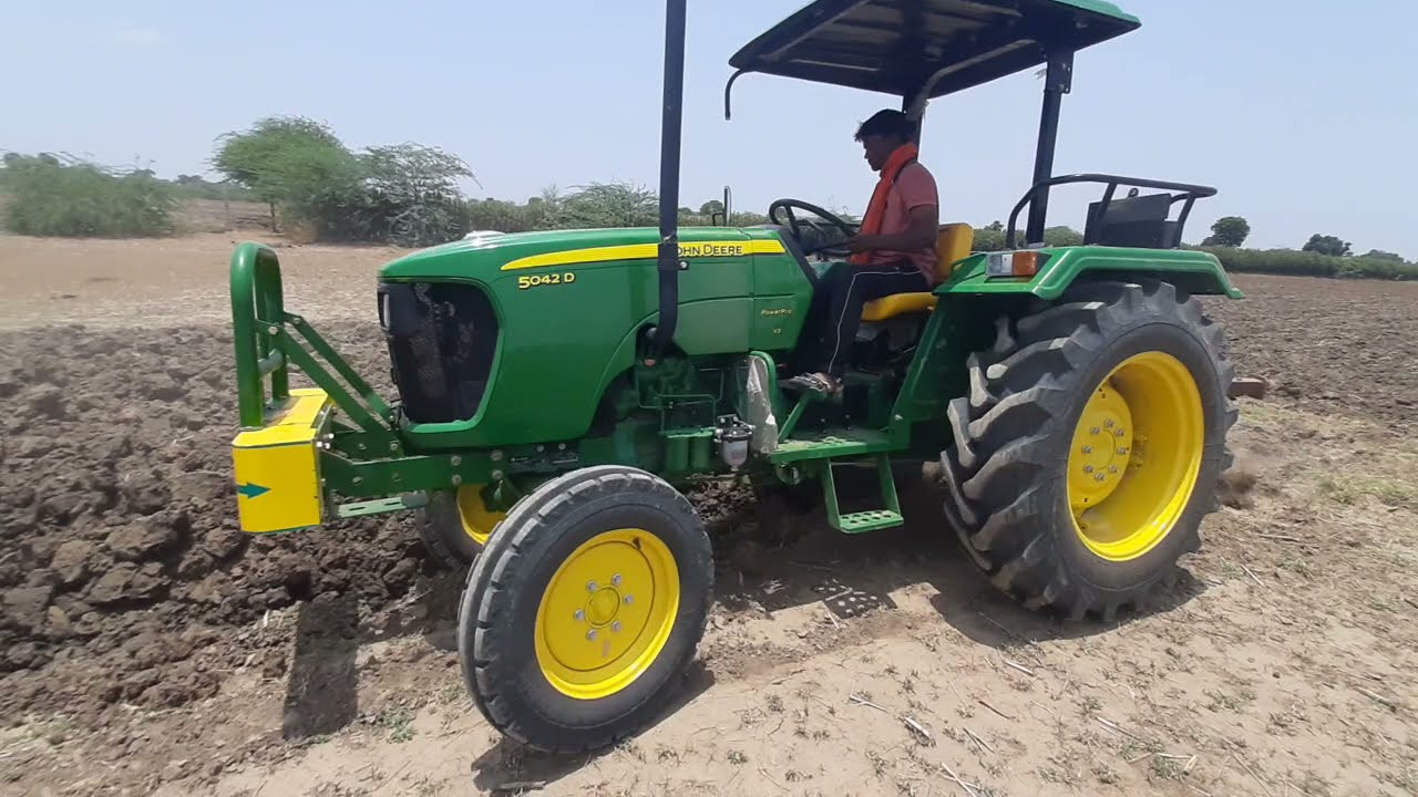 John deere 5042D on 2 Bottom MB Plough || देखो कितना अच्छा काम करता है छोडा बडे ट्रैक्टर को पिछे ||