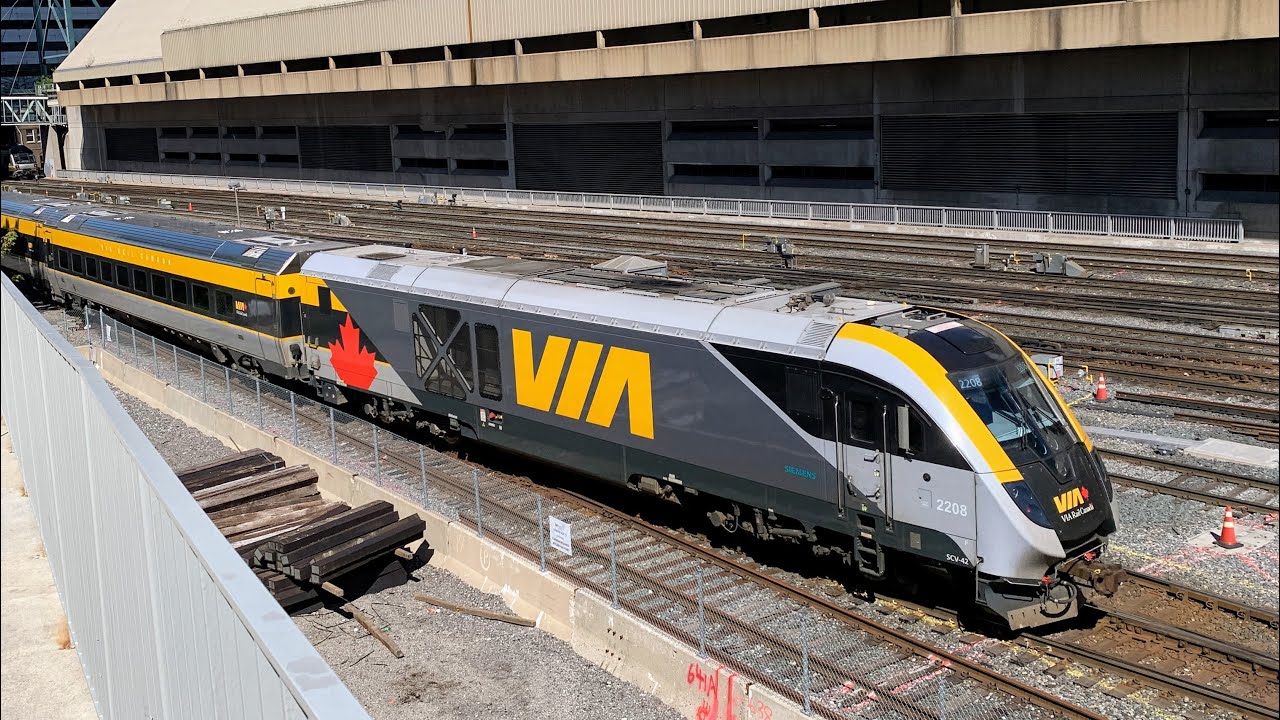 Lots to See! GO Transit-VIA Rail-Union Pearson Express Compilation at Toronto's Union Station.