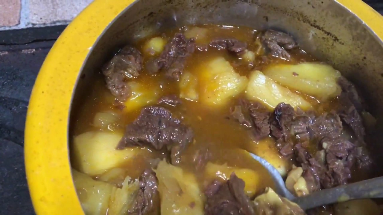 DOMINGO NO SÍTIO DA MINHA MÃE COM ALMOÇO ABSURDO DE BOM E MUITA CHUVA NA ROÇA