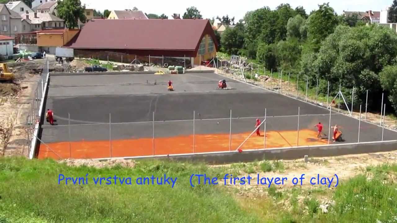 Stavba tenisových kurtů. Tennis Courts Construction. Turnov.wmv
