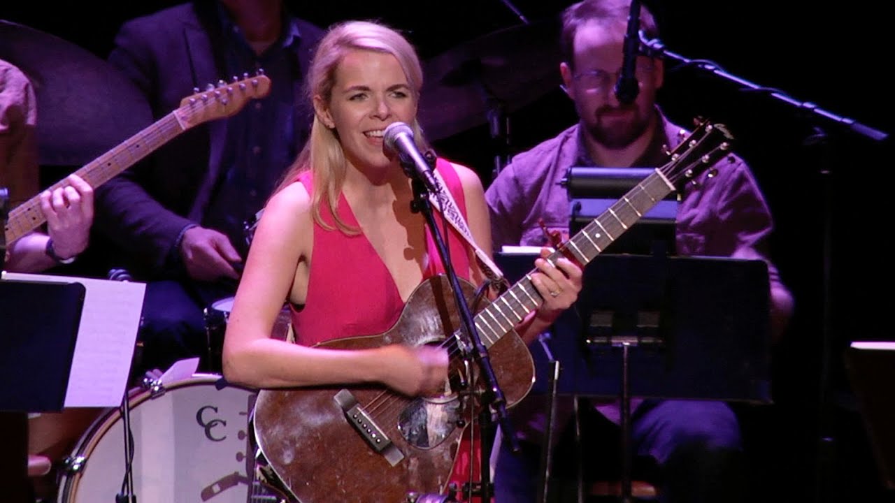 Oh, Mama - Aoife O'Donovan | Live from Here with Chris Thile