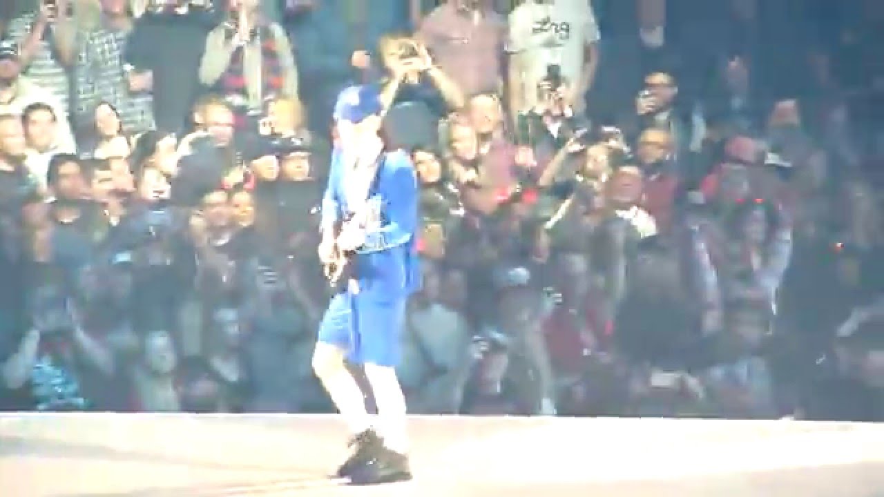 AC/DC - Shoot To Thrill - Pepsi Center - Denver - 2-8-2016