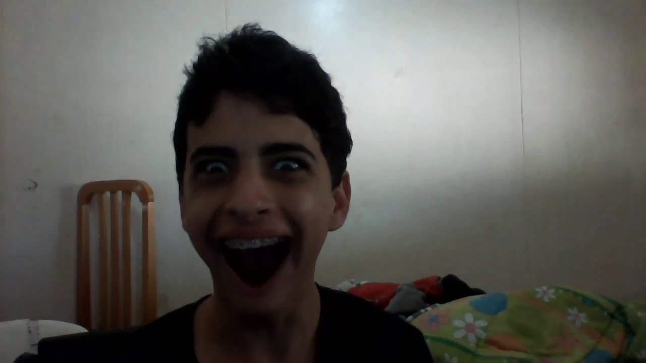 v&iacute;deo do orochinho crian&ccedil;a cantando Amizades Virtuais