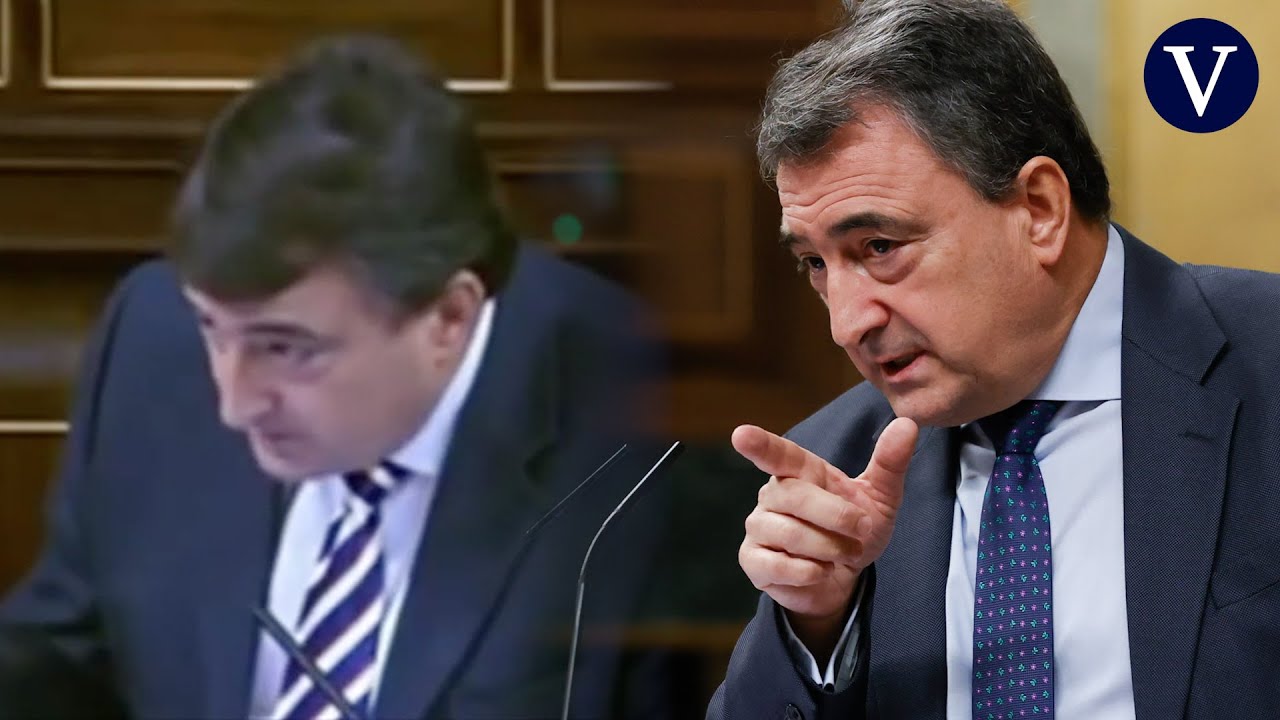 Esteban usa el 'tractor de Rajoy' contra Feijóo: 