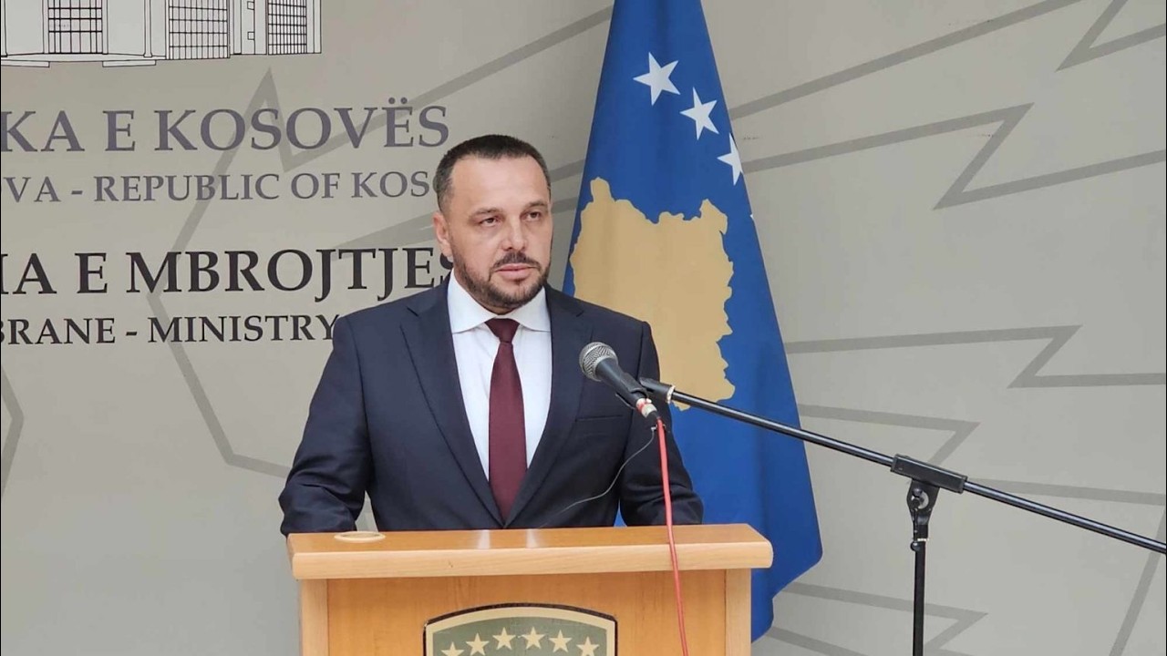 Maqedonci sulmon gjeneralin serb: FSK nuk kërcënon askënd!