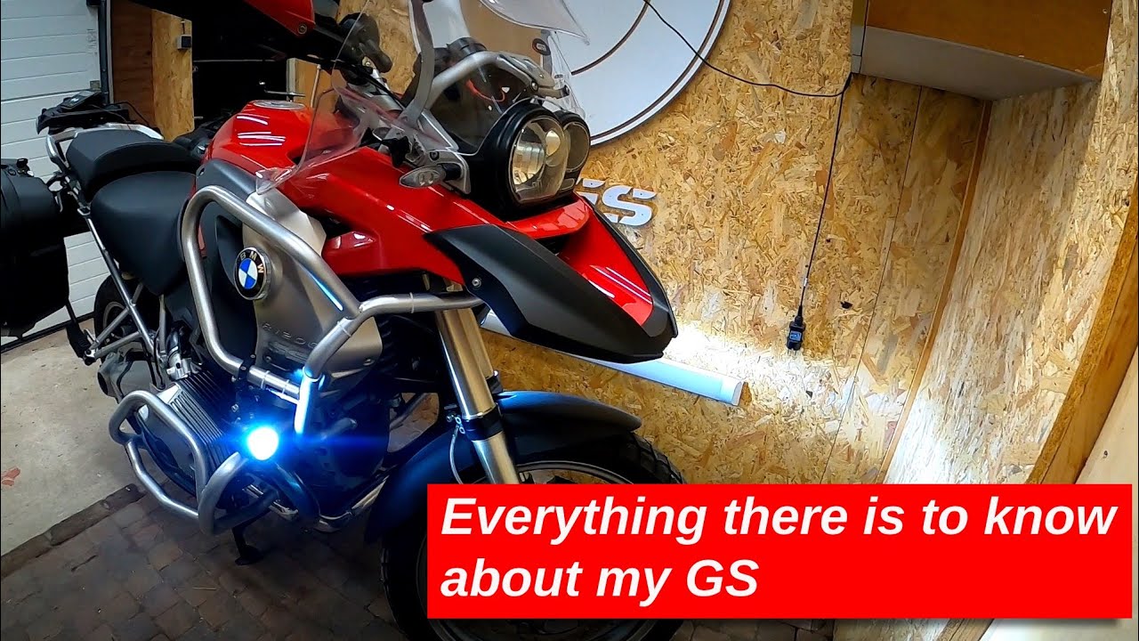 BMW R1200GS 2009 with all his goodies.
