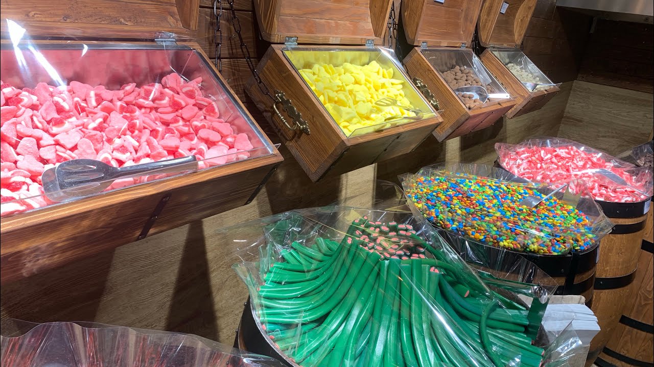 Andiamo nel negozio di caramelle a Verona🍬🍭🍡🍫محل النوجا والحلويات بفيرونا
