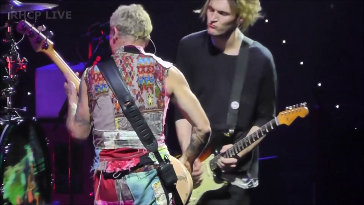 RHCP - The Best Intro/Around The World of European Tour - Torino, IT [Multicam]