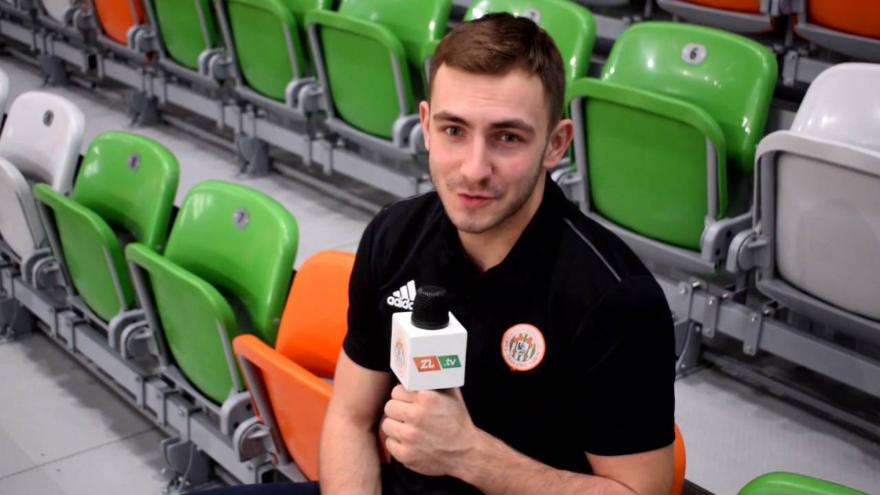 W ogniu pytań | Arek Moryto
