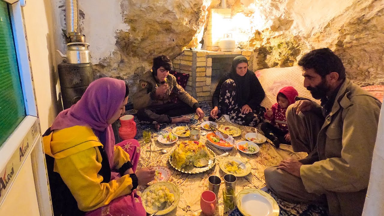 Незабываемая ночь с Амиром и семьей: Вкусный ужин в горном доме.