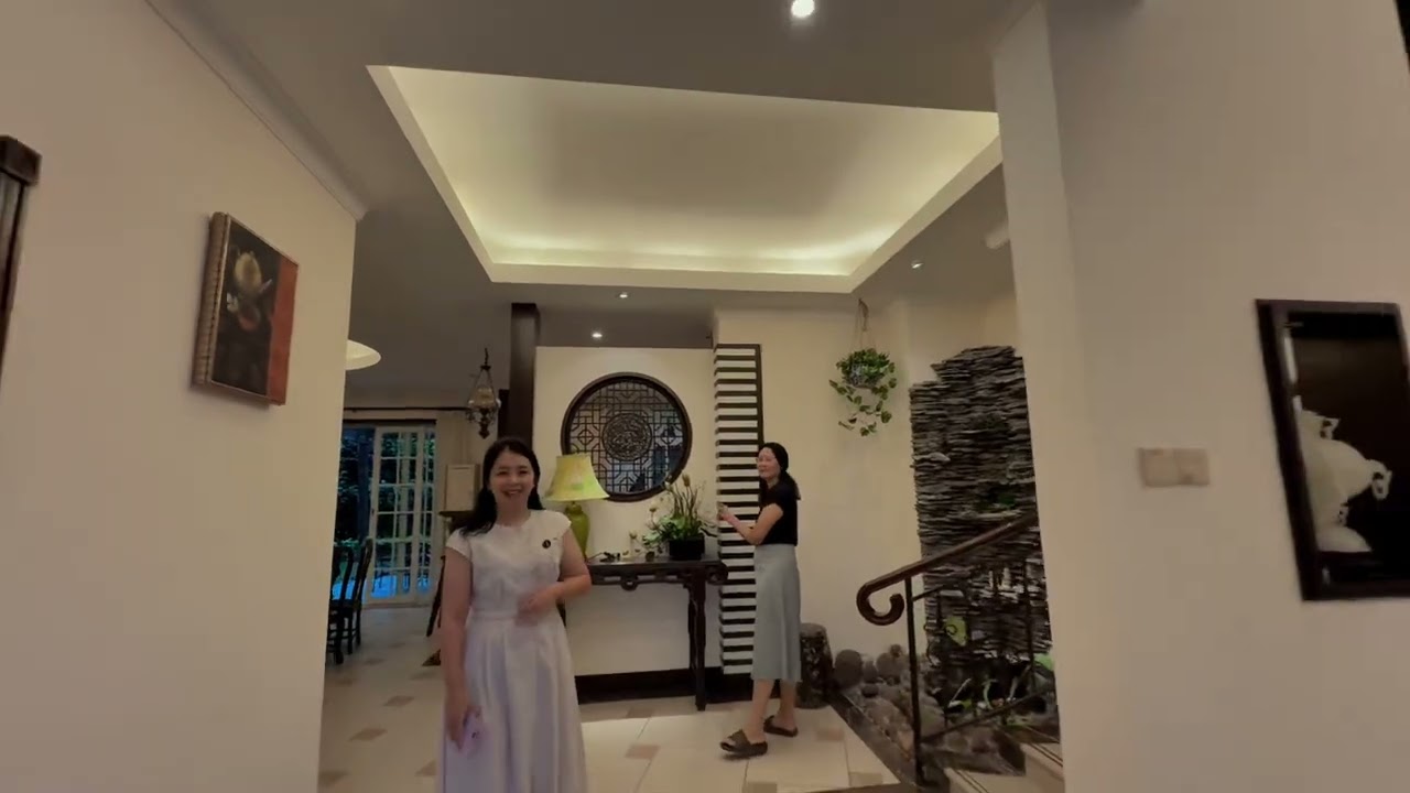 「中山房姐」港人后花园，香港一个套房，在这里可以买一栋大花园别墅