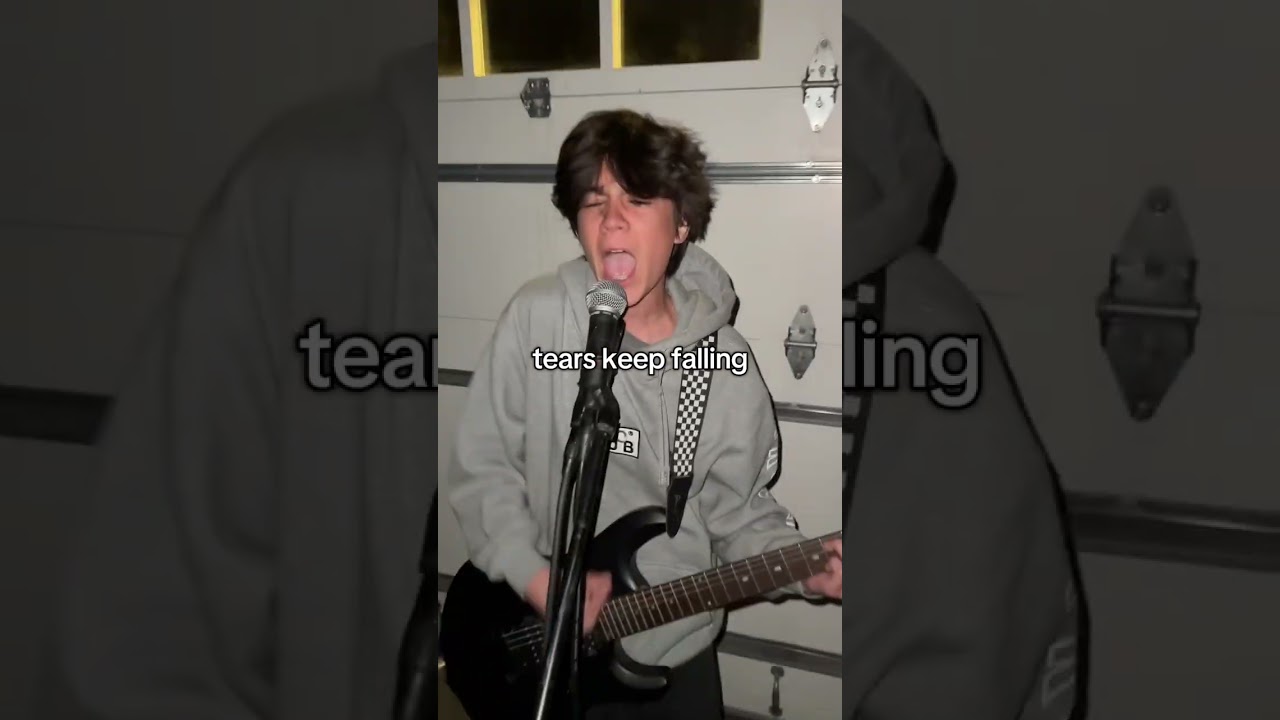 bro the rain is not falling down 💀💀💀 Falling Down - @LilPeepofficial
