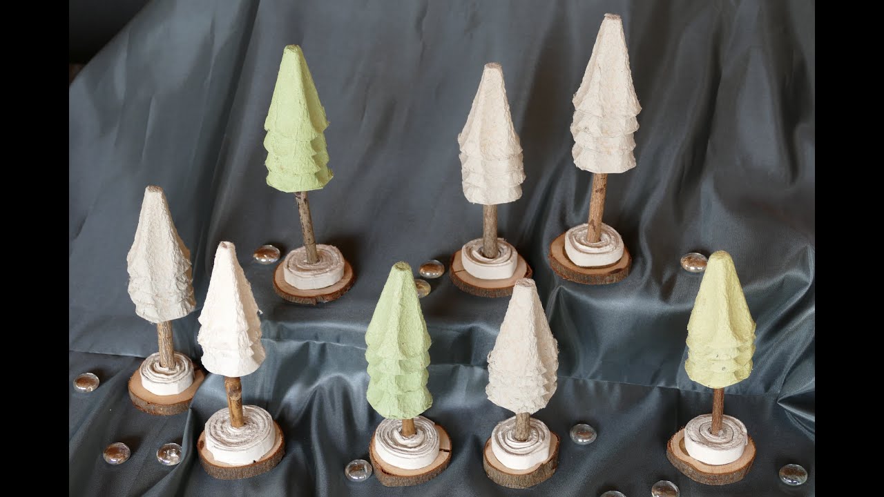 Tannenbaum / christmas tree basteln aus Eierschachteln und Naturmaterialien