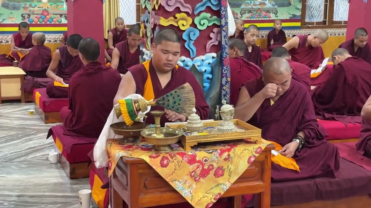 度母千供སྒྲོམ་མ་སྡོང་མཆོད་།