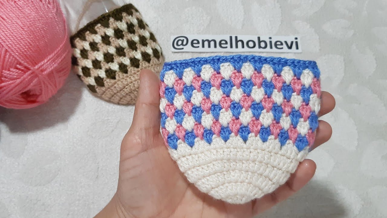 3 Renkli Tığ İşi Desenli Çeyizlik Kolay Patik Yapımı / Very Easy Three Colors Crochet Slippers