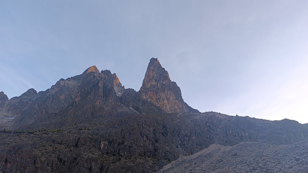 POINT JOHN (4,883m) | Mount Kenya
