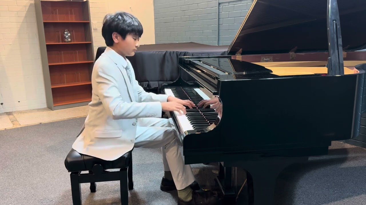 Haydn: Sonata in F Major Hob XVI:23, 1st Mov