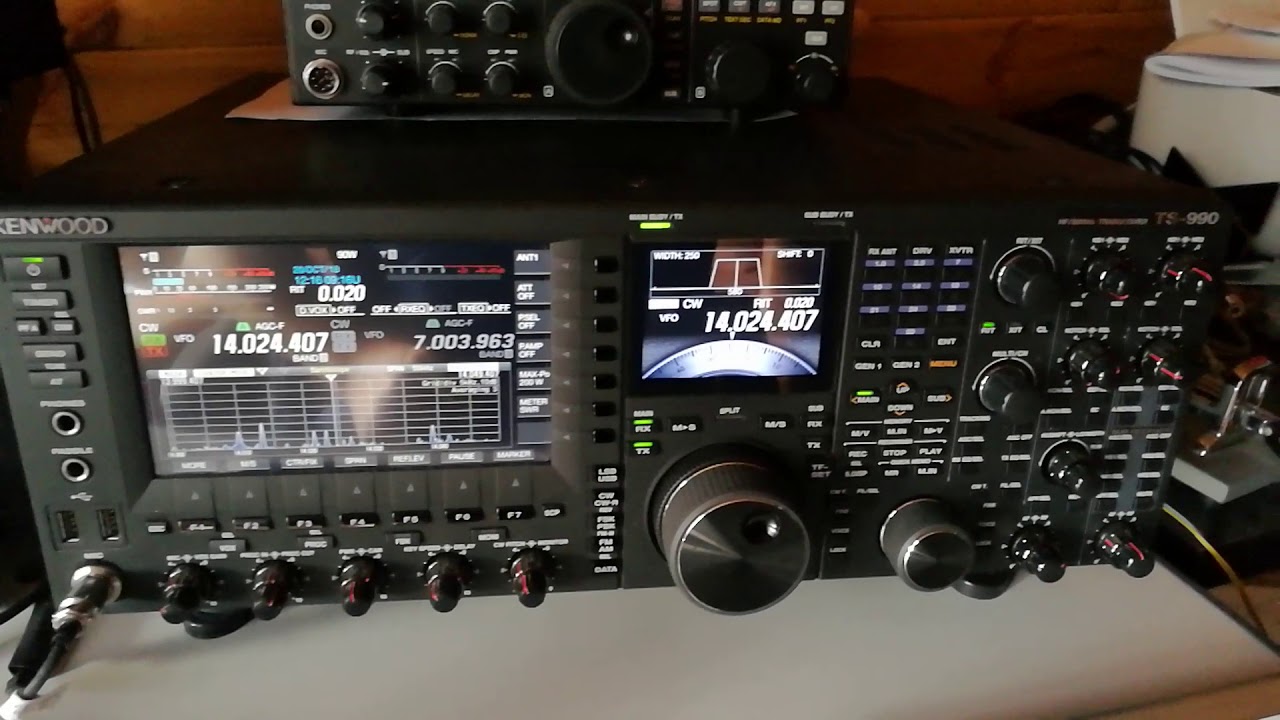 TS-990 vs IC-7610 v.1.20
