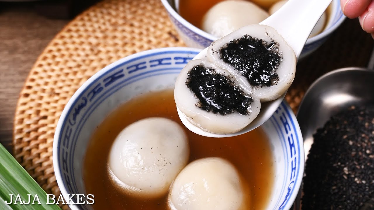 Black Sesame Tang Yuan (黑芝麻汤圆) | Glutinous Rice Balls With Black Sesame Filling & Sweet Ginger Soup
