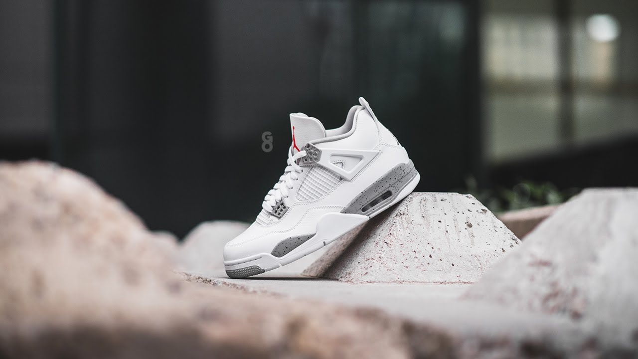 Air Jordan 4 Retro 