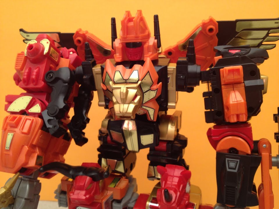 TAKARA TRANSFORMERS G1 PREDACONS AND PREDAKING VIDEO TOY REVIEW
