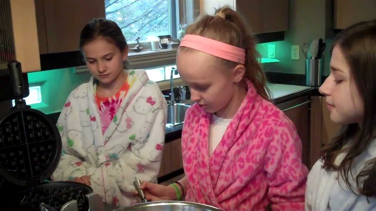 Welcome to the Cookin' Kids Belgian Waffles