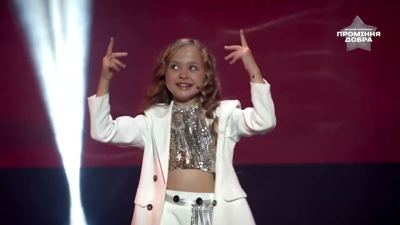 🇺🇦 Anastasia Dymyd singing the Ukrainian anthem and Kvitka at The Energy of Victory (11/08/2024)