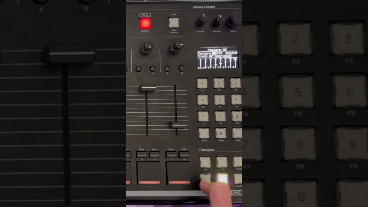 #islainstruments #islas2400 #sampler #12bit #junglemuisc