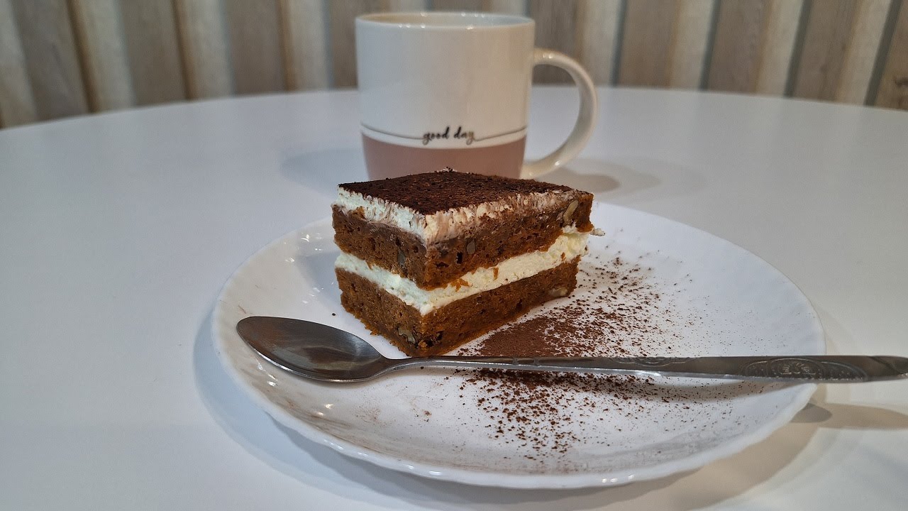 Французский морковный торт с орехами. Просто и доступно. Коржи готовятся без миксера.