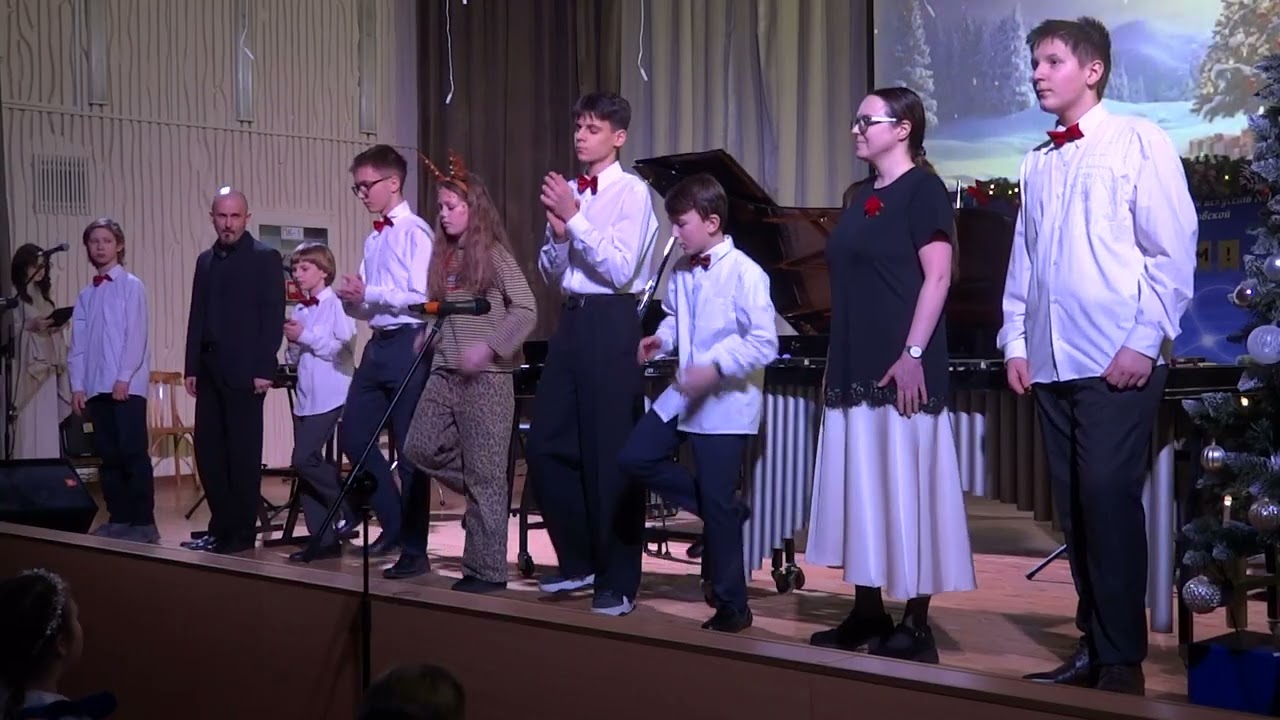 Franz Bach, 4 Bodies Music, Ансамбль ударных инструментов 