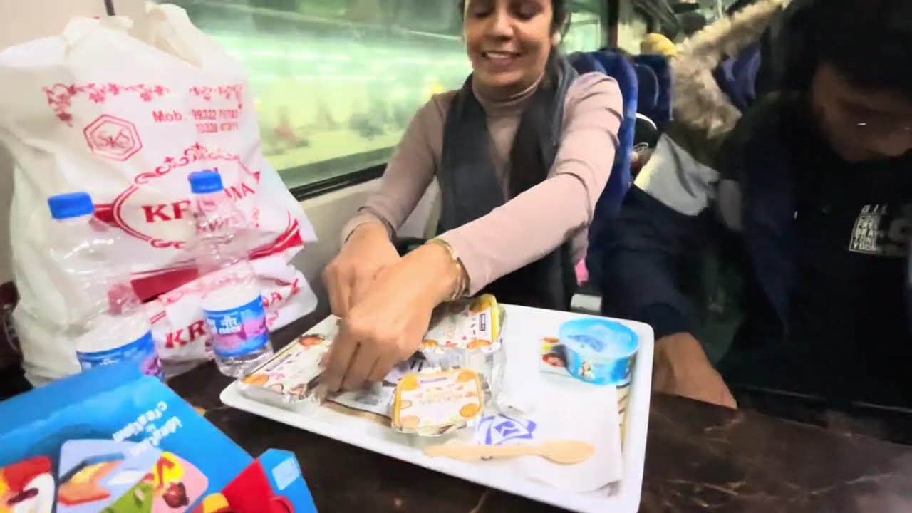  Train main ￼kyon Karna para ￼ pizza party? ￼🍕🫣