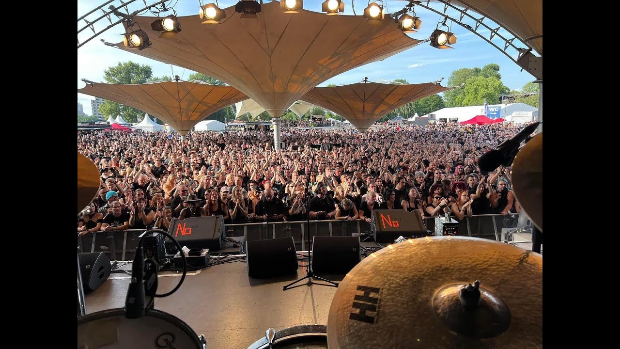 MESH - 'Taken for granted' live at Amphi Festival 2022