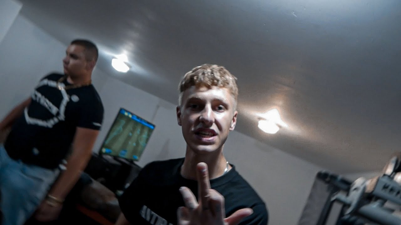 simonte - Robota, Balet, Siłka [🎥:KBX]