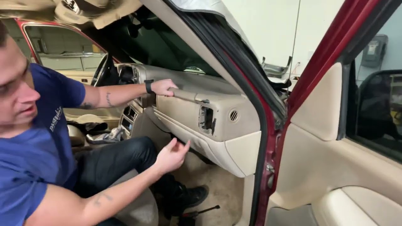 Grab Handle Removal on 99-06 Silverado/Sierra 00-06 Suburban/Tahoe/Yukon/Avalanche