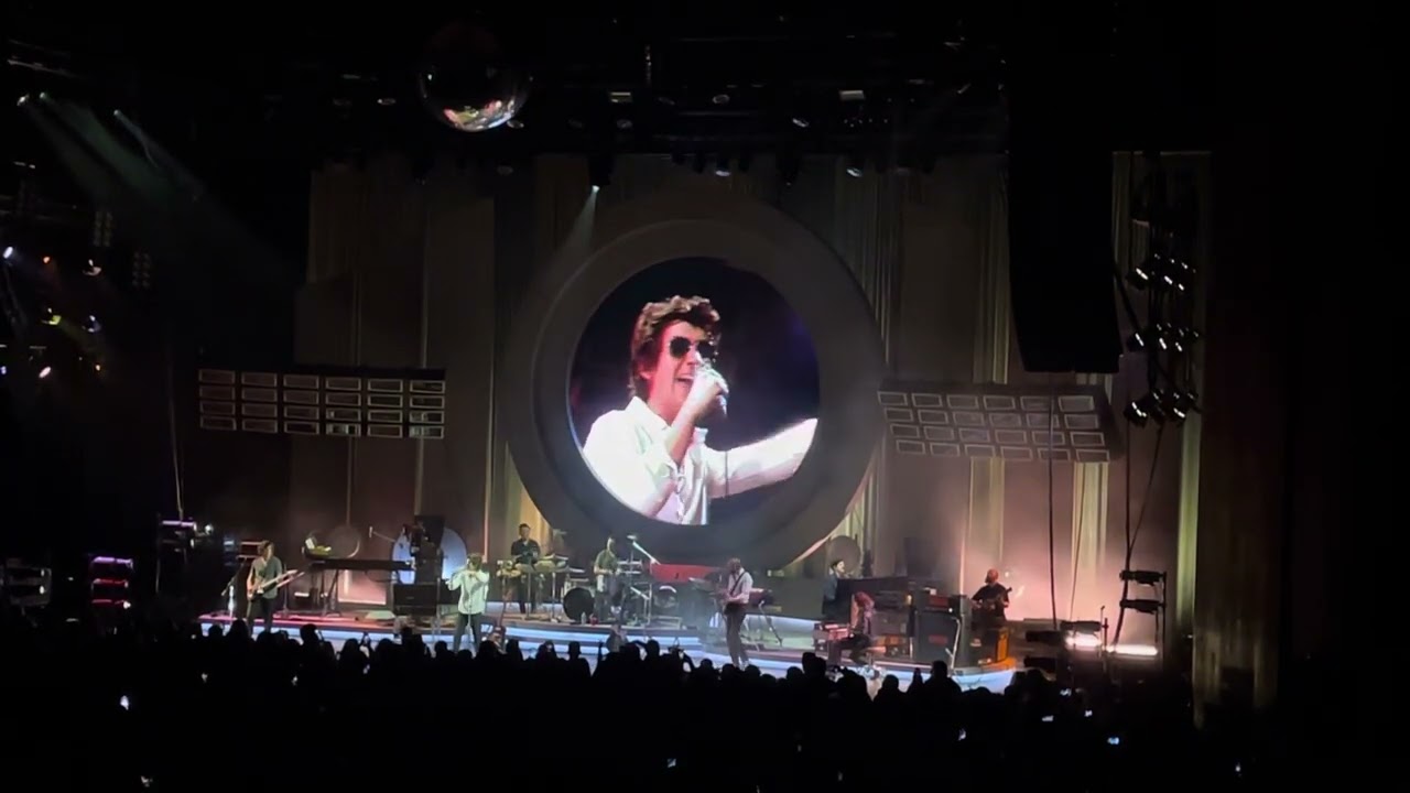 Arctic Monkeys - Four Out of Five
